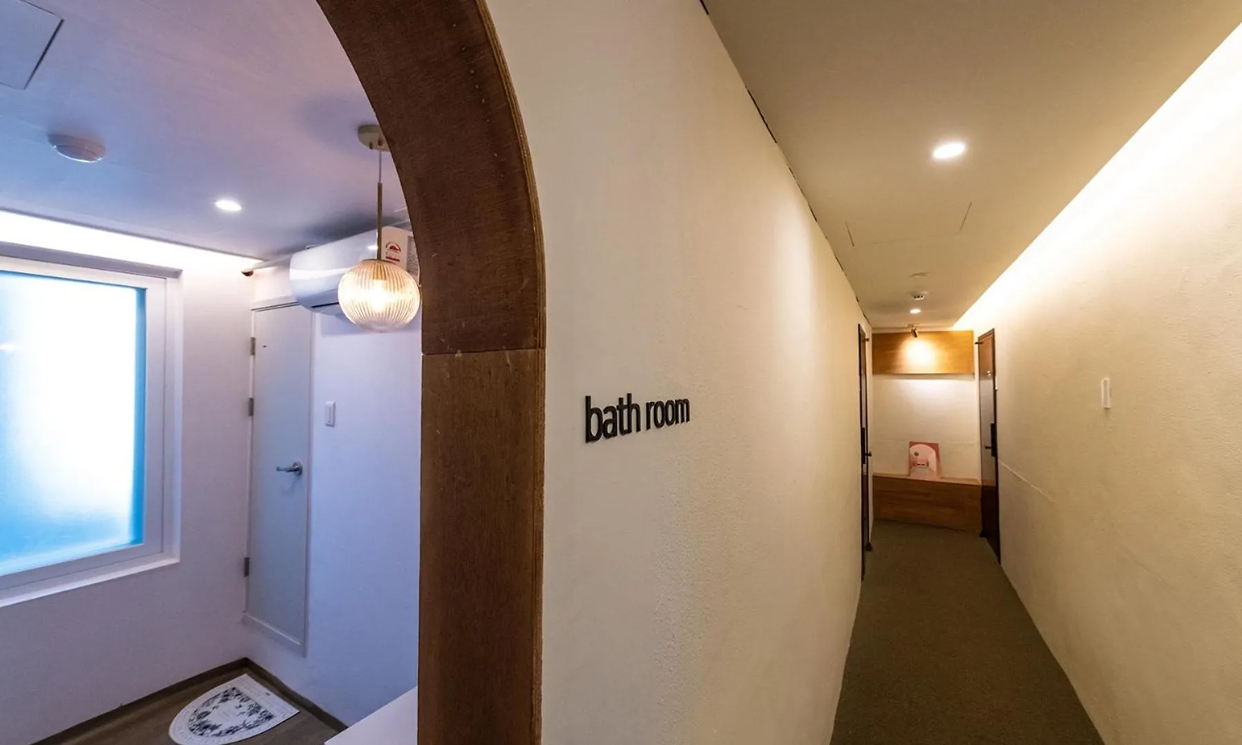 Crashinyongsan Guest House Seoul 2*,  South Korea