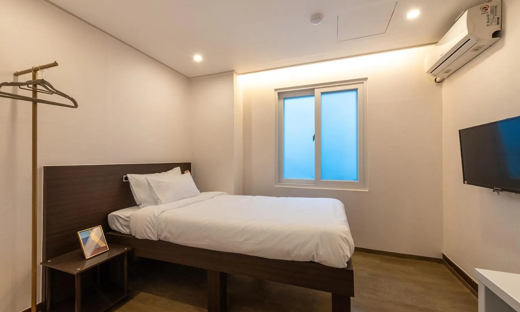 ** Отель Crashinyongsan Guest House Сеул Южная Корея